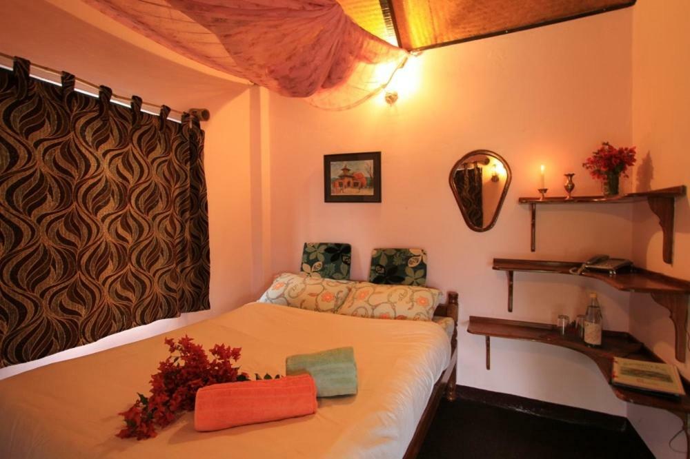 Castle Hotel Pokhara Exterior foto